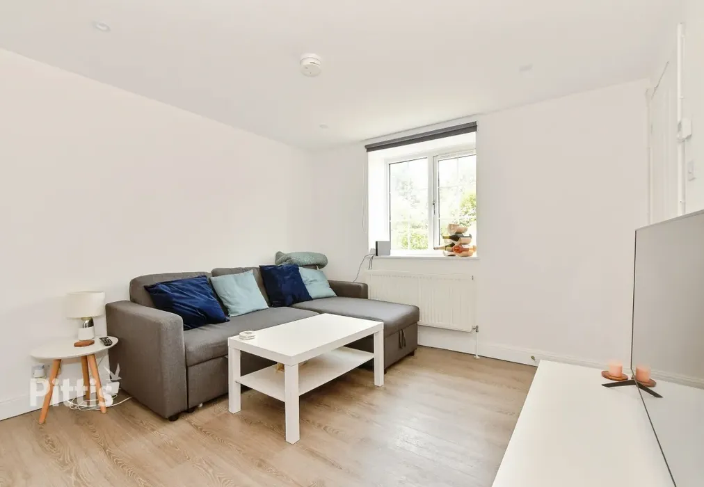  - Marymead Close Ryde PO33 - Wards of Kent