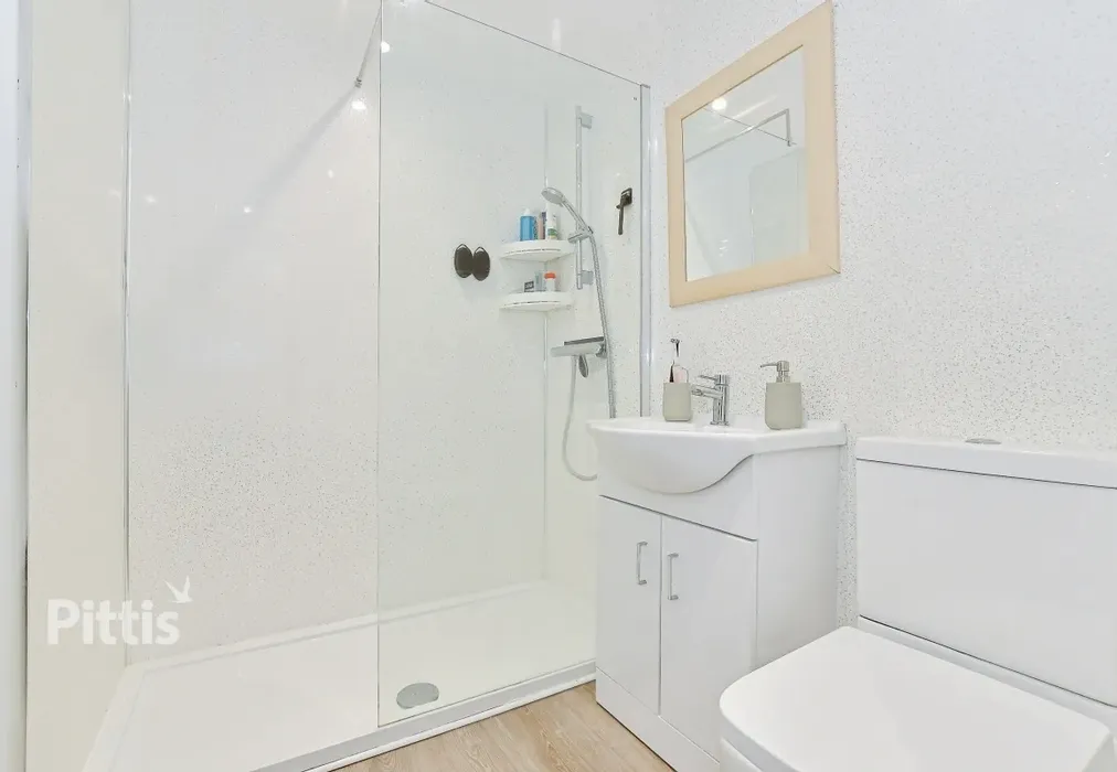 - Marymead Close Ryde PO33 - Wards of Kent
