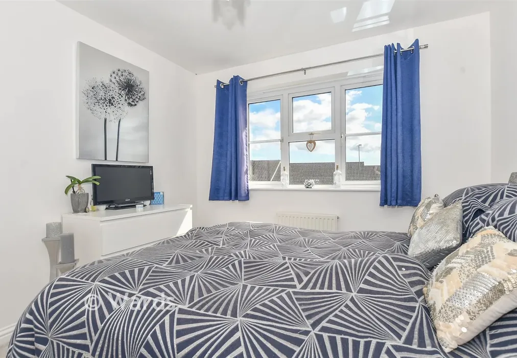 Bedroom 3 - Robert Brundett Close, Kennington, Kent - Wards of Kent