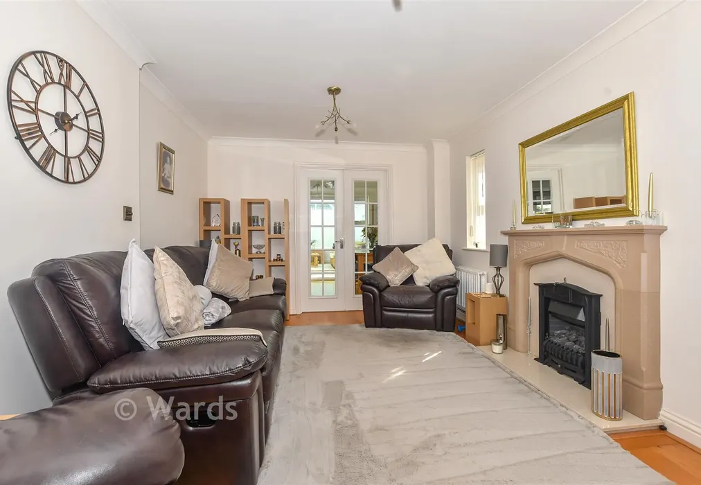 Lounge - Robert Brundett Close, Kennington, Kent - Wards of Kent