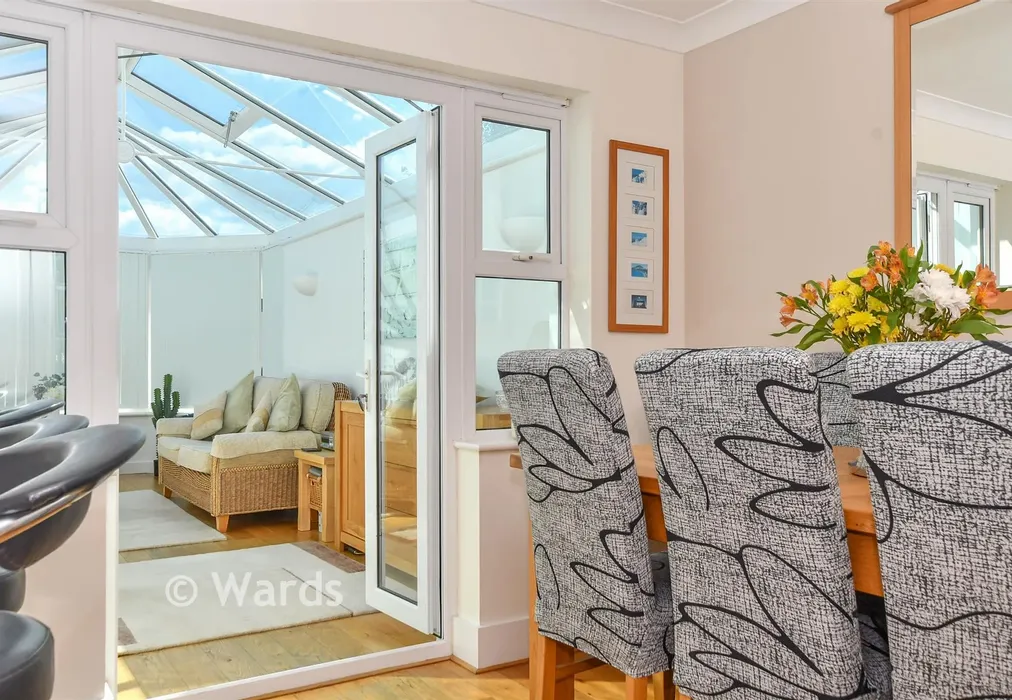 Internal Lifestyle Photograph - Robert Brundett Close, Kennington, Kent - Wards of Kent