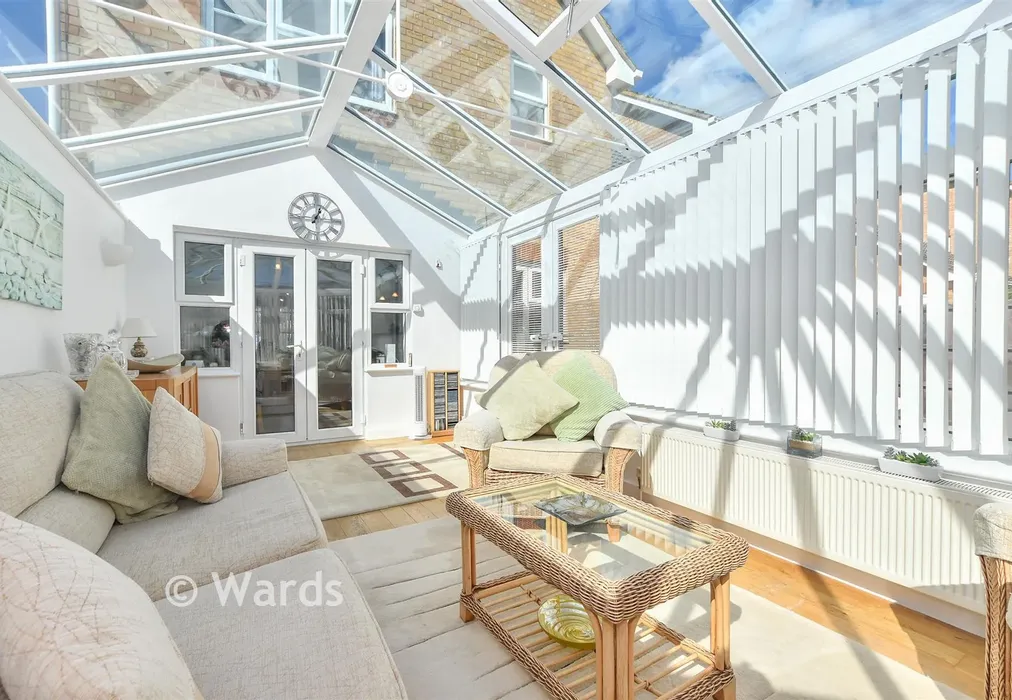 Conservatory - Robert Brundett Close, Kennington, Kent - Wards of Kent