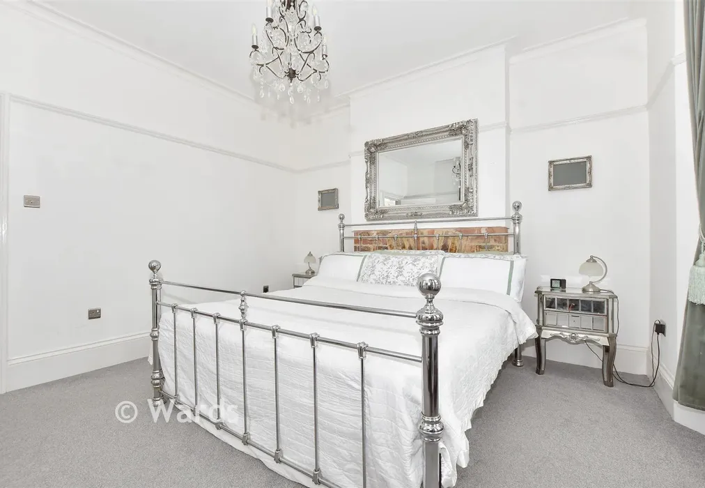 Bedroom 1 - Radnor Park Road, Folkestone, Kent - Wards of Kent