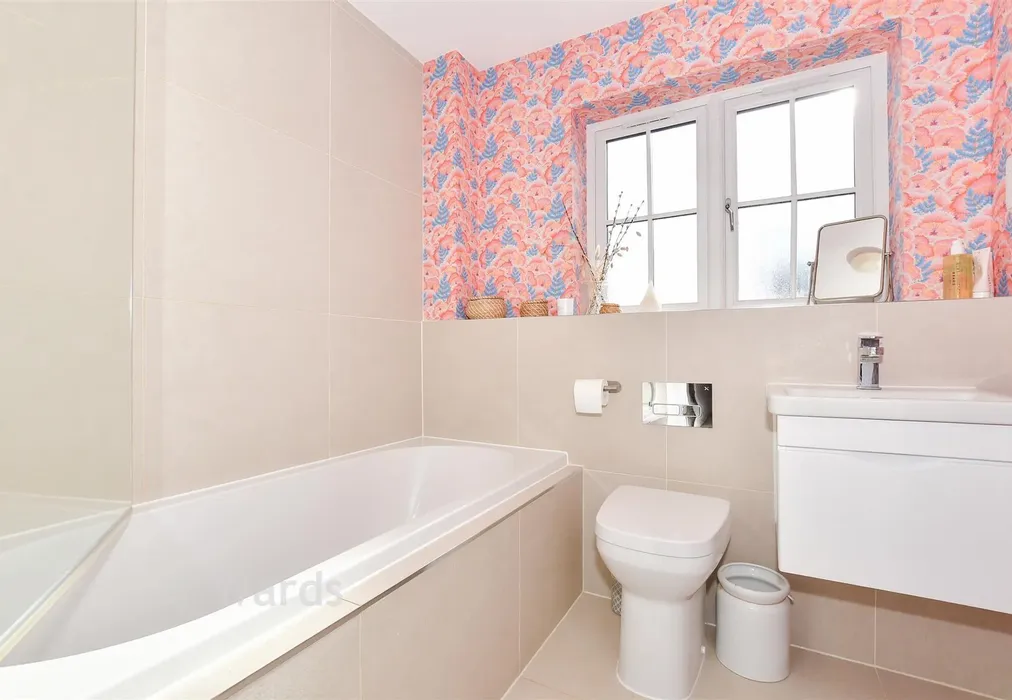 Bathroom - Penny Close, Boughton Monchelsea, Maidstone, Kent - Wards of Kent