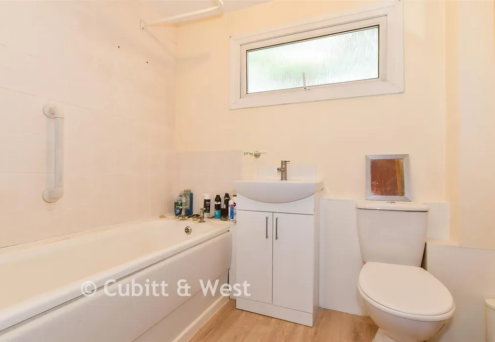 Bathroom - Berstead Walk, Bewbush, Crawley, West Sussex - Wards of Kent