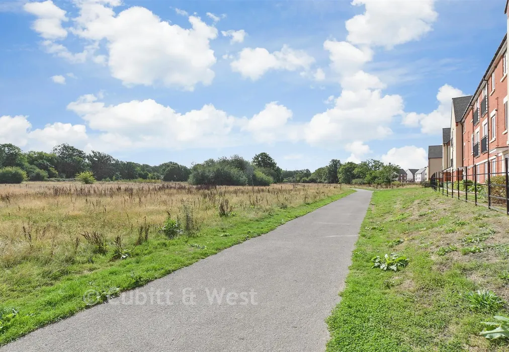 Surrounding Area - Eames Way, Crawley, West Sussex - Wards of Kent