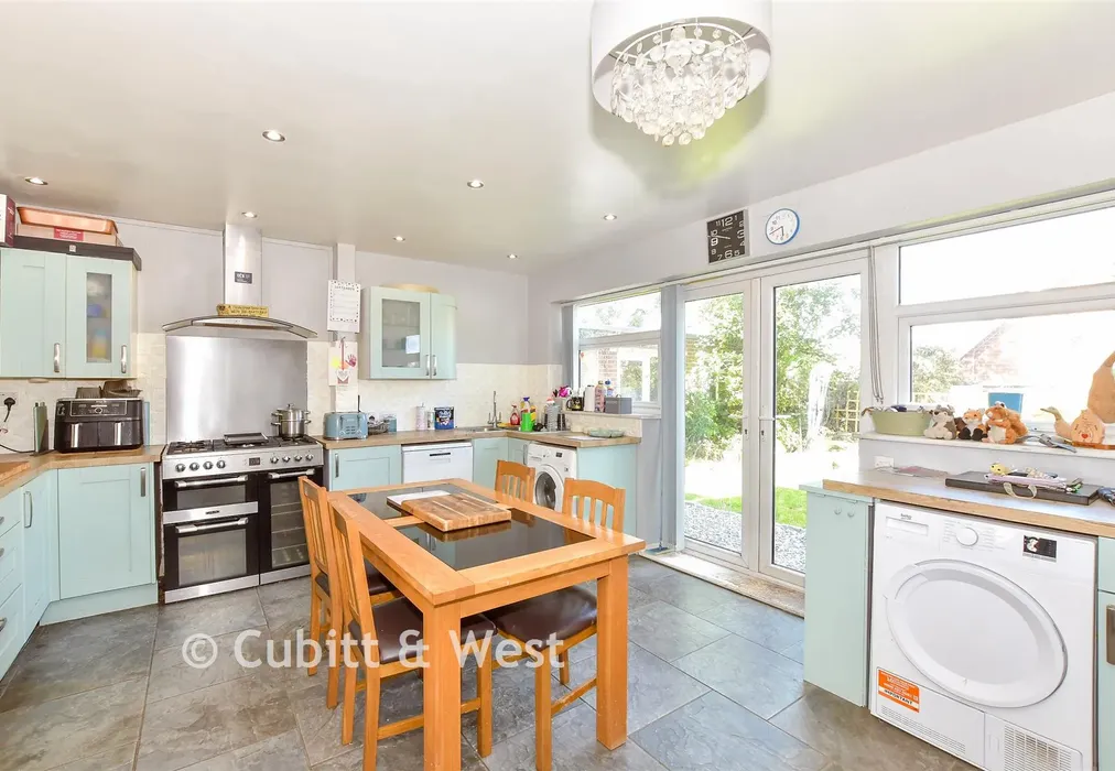 Kitchen/Breakfast Room - Burchett Walk, Bognor Regis, West Sussex - Wards of Kent