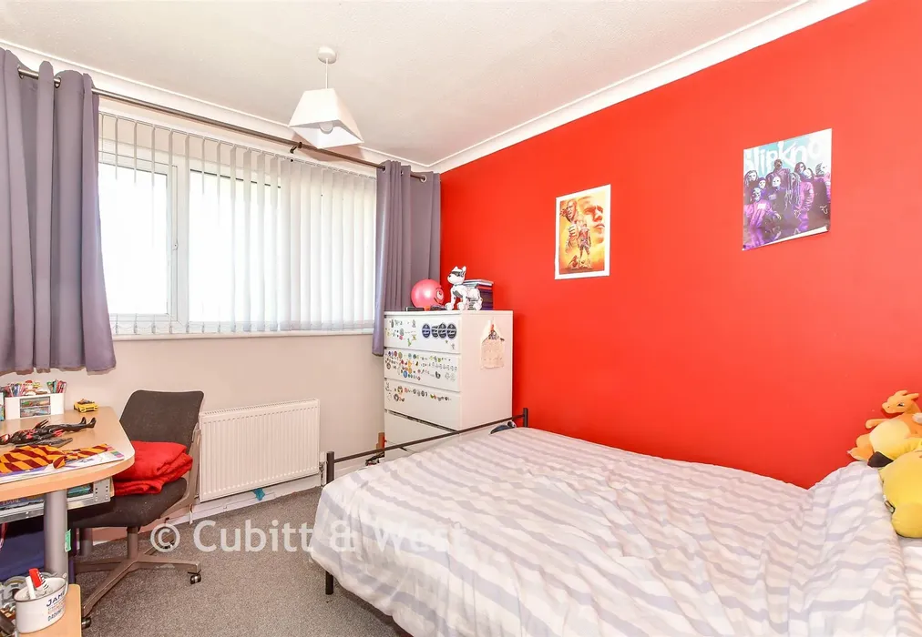 Bedroom 2 - Burchett Walk, Bognor Regis, West Sussex - Wards of Kent