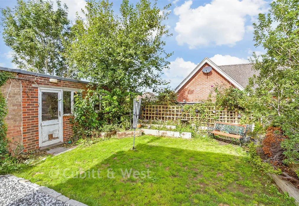 Rear Garden - Burchett Walk, Bognor Regis, West Sussex - Wards of Kent