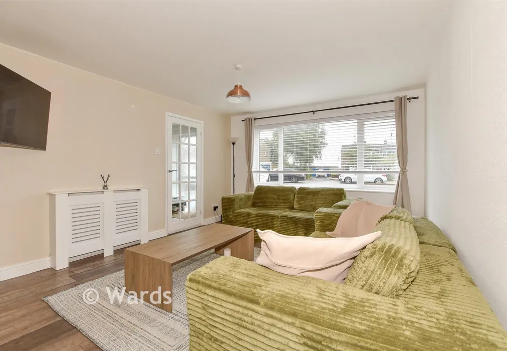 Lounge - Barn Close, Hoath, Canterbury, Kent - Wards of Kent