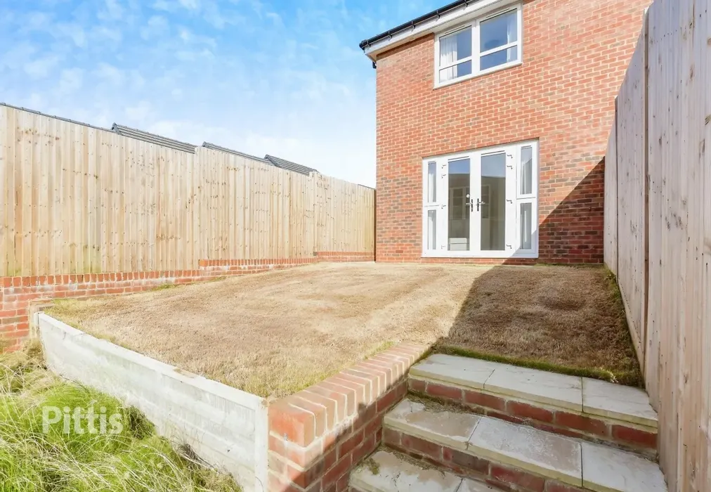  - Godric Road Newport PO30 - Wards of Kent