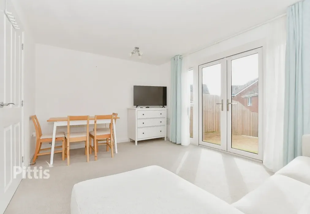  - Godric Road Newport PO30 - Wards of Kent