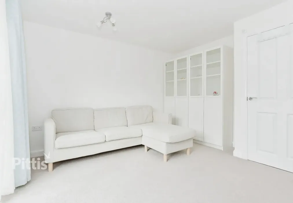  - Godric Road Newport PO30 - Wards of Kent