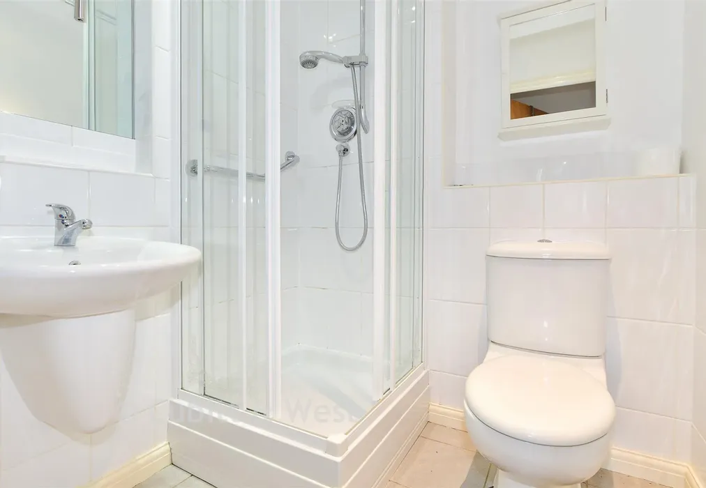 Shower Room - London Road, East Grinstead, West Sussex - Wards of Kent