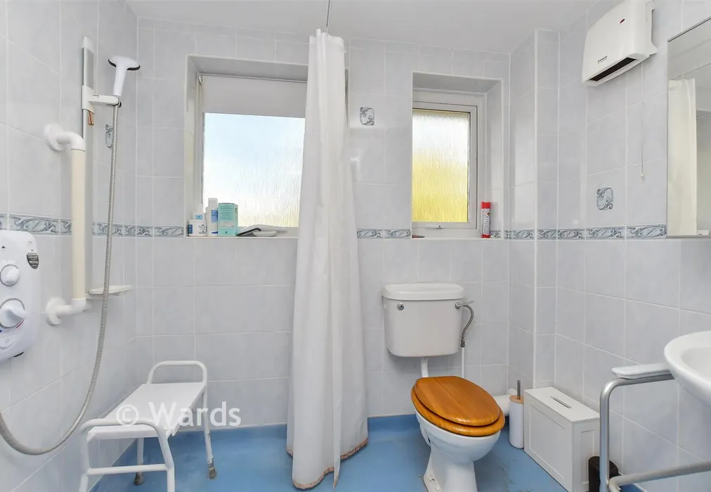 Wet Room - Sunnybank, Murston, Kent - Wards of Kent