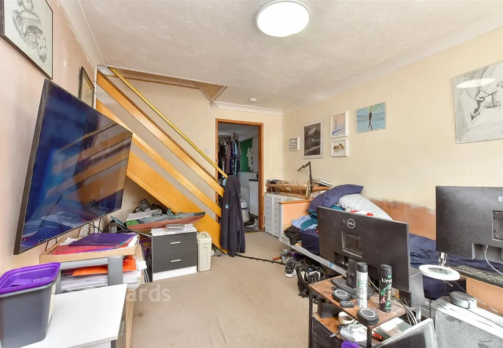 Lounge - Sunnybank, Murston, Kent - Wards of Kent