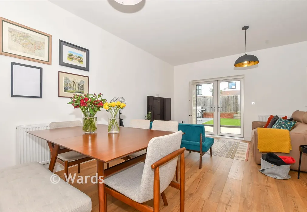 Lounge/Diner - Green Mews, Chilmington Green, Kent - Wards of Kent