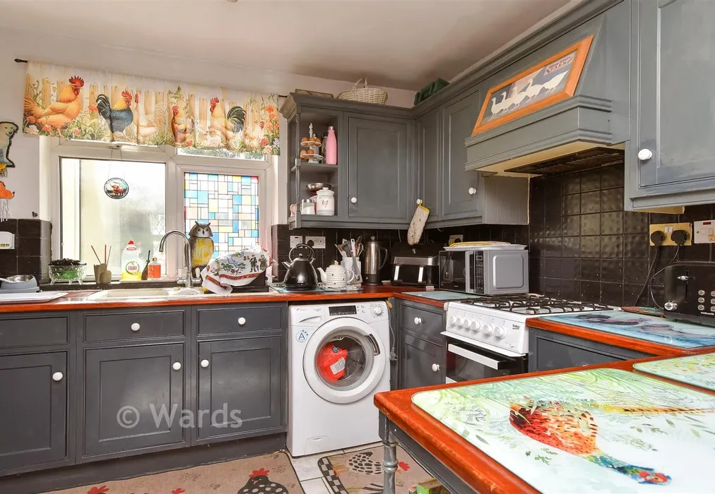 Kitchen/ Diner - Maple Road, Dartford, Kent - Wards of Kent
