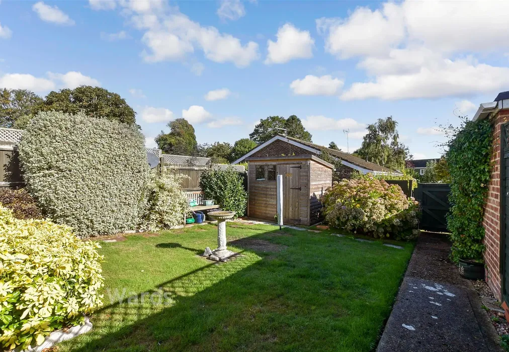 Rear Garden - Greenacre Drive, Walmer, Deal, Kent - Wards of Kent