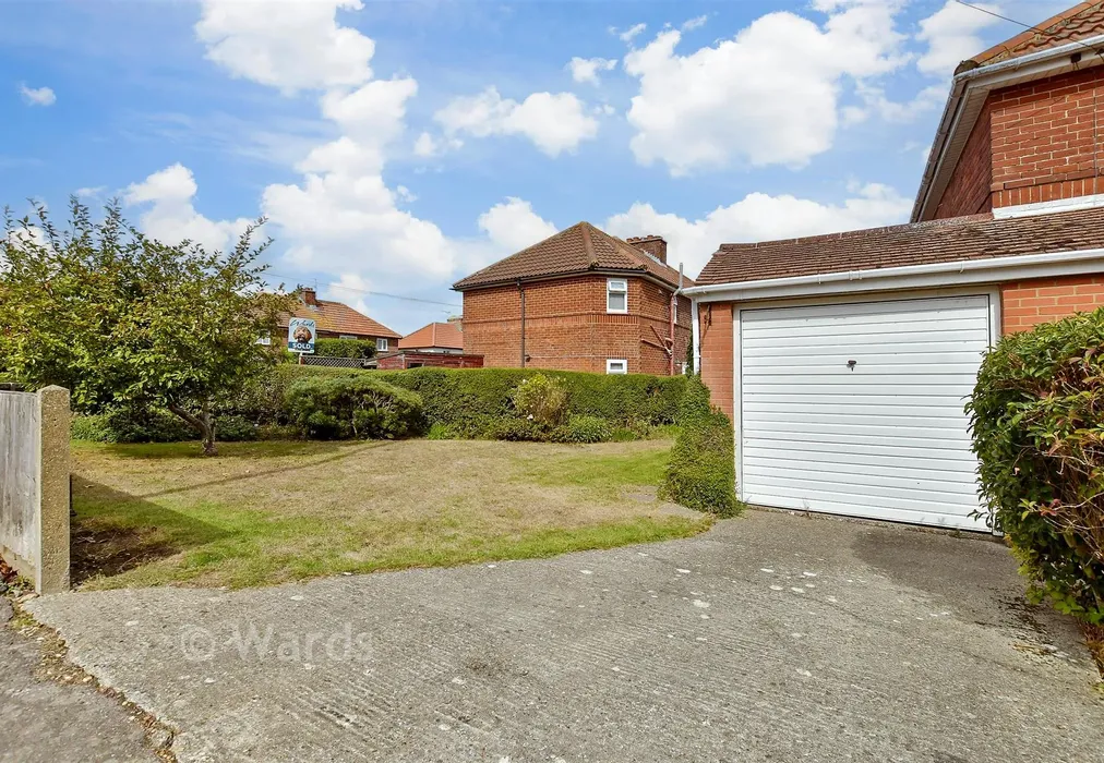Garage - Redsull Avenue, Deal, Kent - Wards of Kent