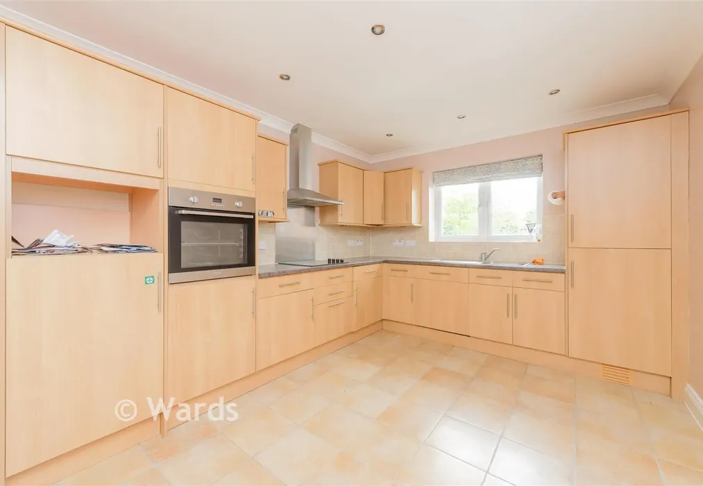 Kitchen/Diner/  Lounge - Brickfield Farm Close, The Beeches, Longfield, Kent - Wards of Kent