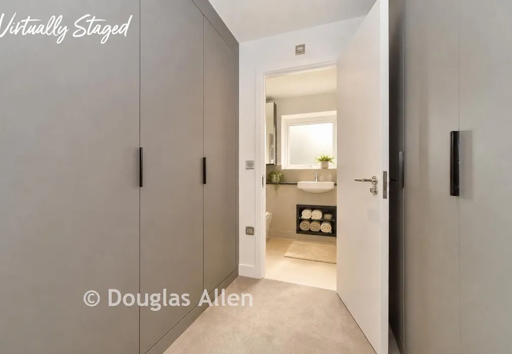Dressing Area - The Iris, Kingsley Park, Emporer Crescent, Billericay, Essex - Wards of Kent