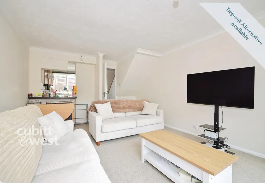 Lounge - Maple Drive, East Grinstead, RH19 - Wards of Kent