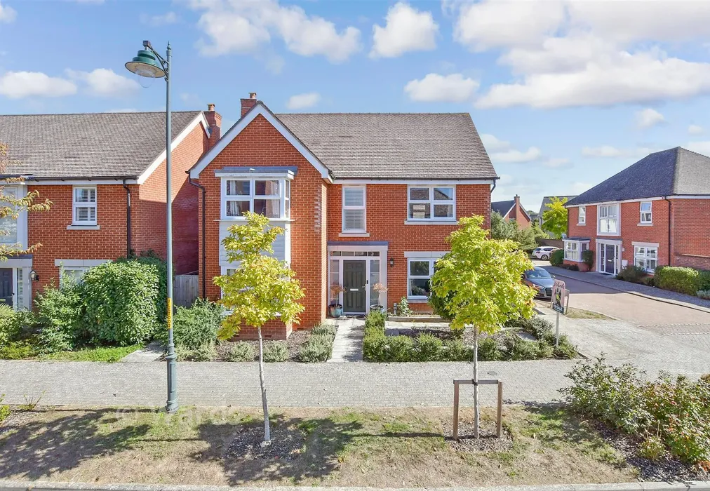 External (Web). - Langley Way, West Malling, Kent - Wards of Kent