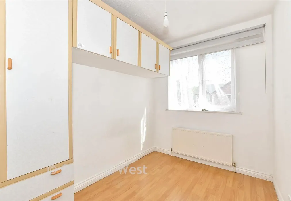 Bedroom 2 - Cuthbert Road, Portsmouth, Hampshire - Wards of Kent