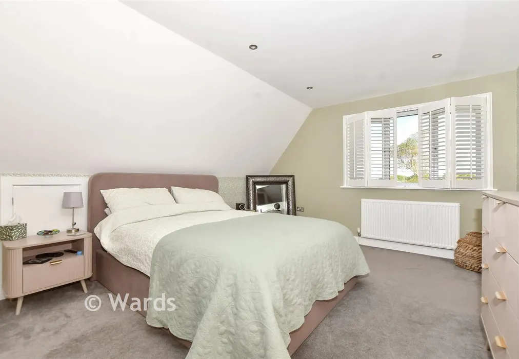 Bedroom 1 - Adie Road, Greatstone, Kent - Wards of Kent