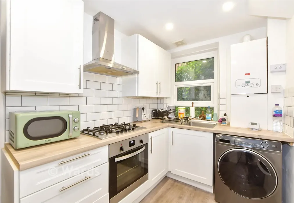 Kitchen - Spring Terrace, Folkestone, Kent - Wards of Kent