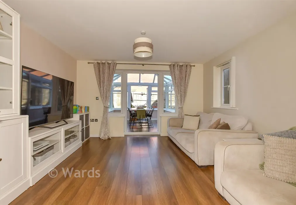 Lounge - Talmead Road, Herne Bay, Kent - Wards of Kent