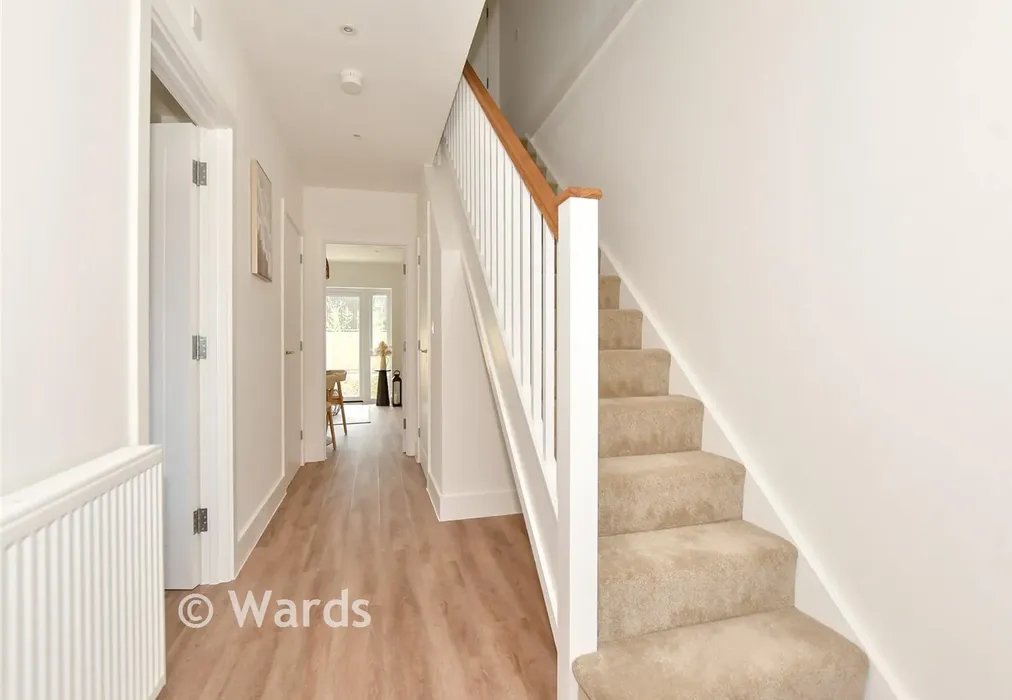 Hallway - Sutherland Park, Boundary Road, Hythe, Kent - Wards of Kent