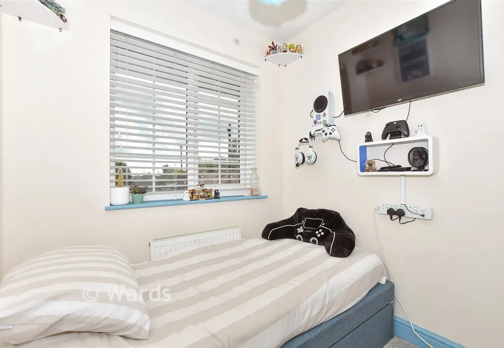 Bedroom 3 - Colemans Close, Lydd, Kent - Wards of Kent