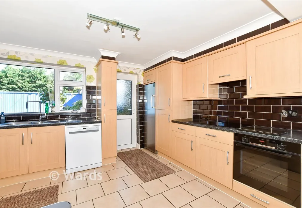 Kitchen/Diner - Plover Road, Birds Estate, Larkfield, Kent - Wards of Kent