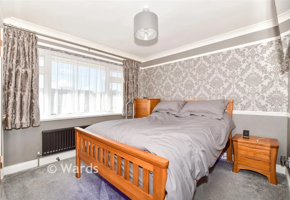 Bedroom 2 - Plover Road, Birds Estate, Larkfield, Kent - Wards of Kent