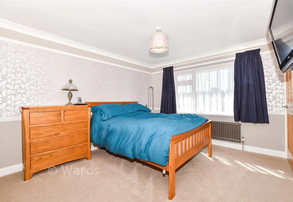 Bedroom 1 - Plover Road, Birds Estate, Larkfield, Kent - Wards of Kent