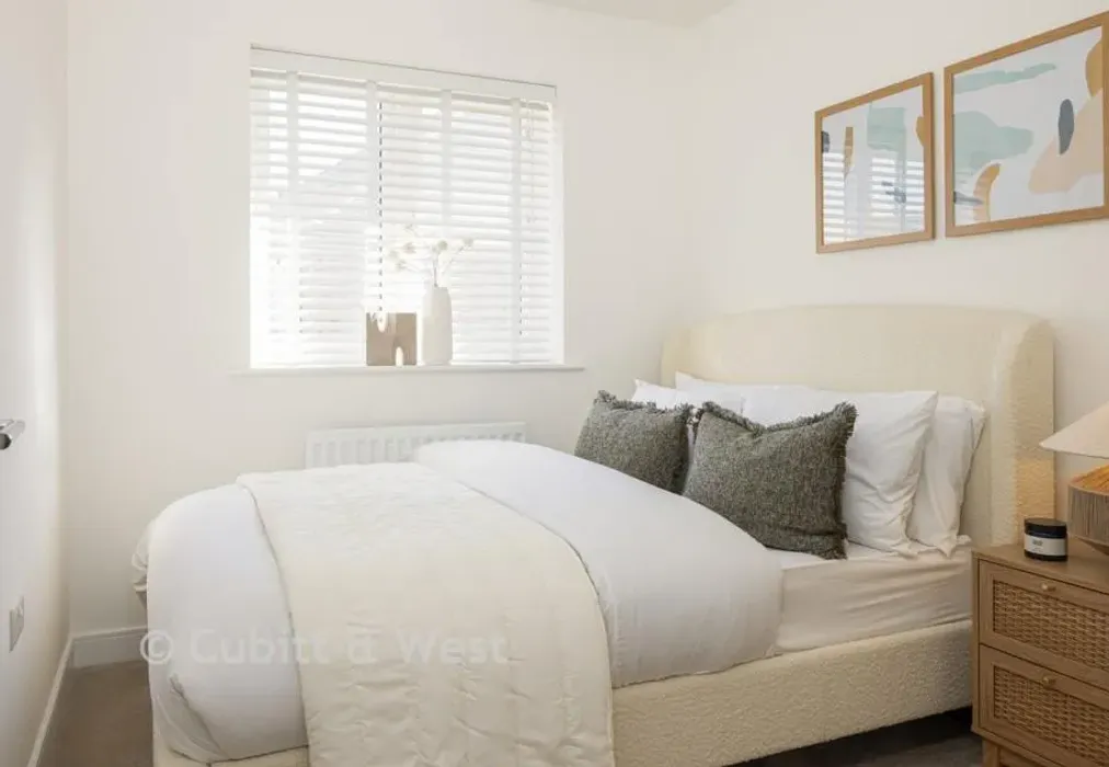 Bedroom 3 - Heather Lane, The Cygnets, South Chailey, East Sussex - Wards of Kent