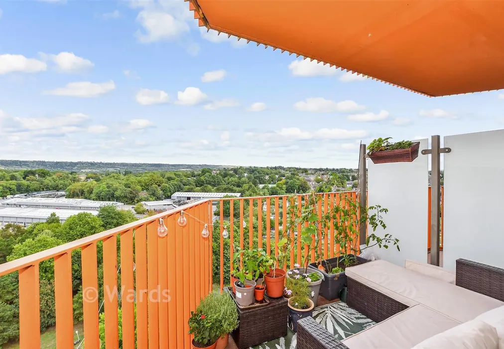Balcony / Terrace - Waterhouse Avenue, Maidstone, Kent - Wards of Kent