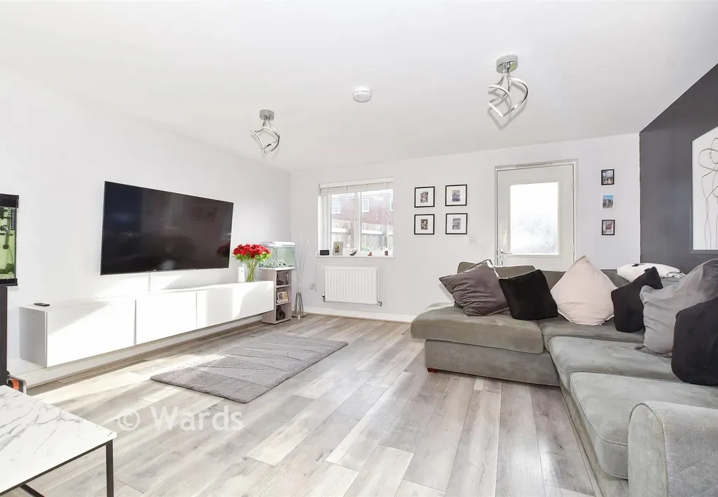 Lounge - Alliance Terrace, Maidstone, Kent - Wards of Kent