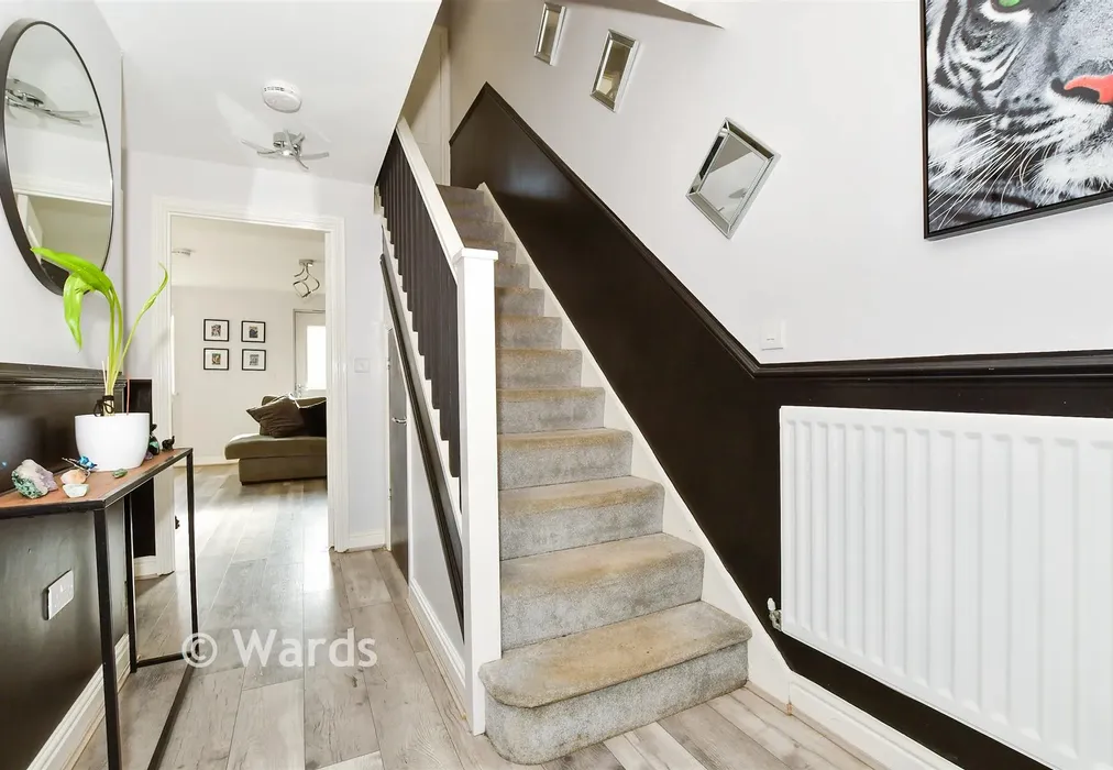 Entrance Hall - Alliance Terrace, Maidstone, Kent - Wards of Kent