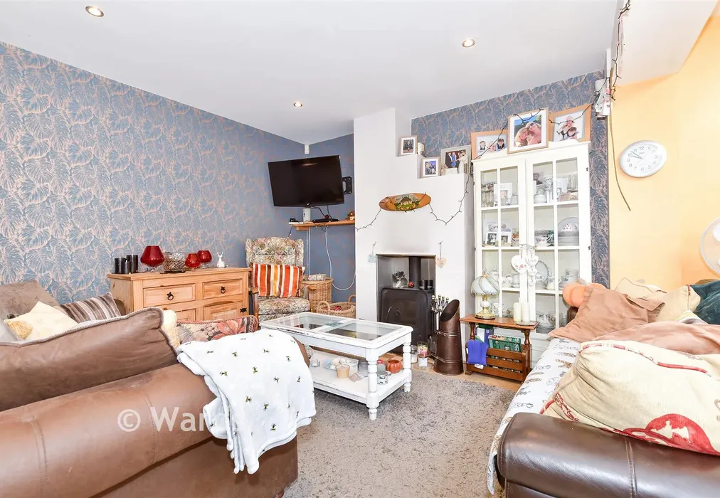 Kitchen/Family Room - Plantation Lane, Bearsted, Maidstone, Kent - Wards of Kent