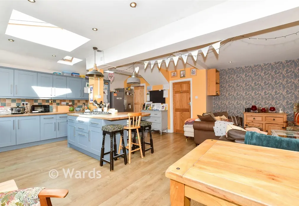 Kitchen/Family Room - Plantation Lane, Bearsted, Maidstone, Kent - Wards of Kent