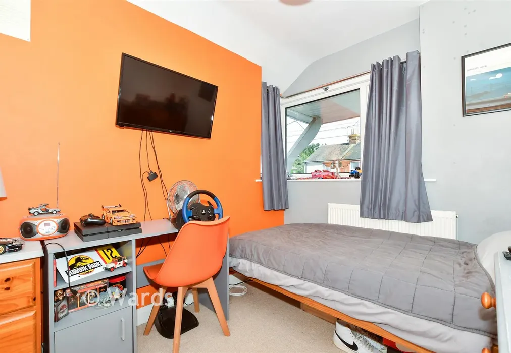 Bedroom 3 - Plantation Lane, Bearsted, Maidstone, Kent - Wards of Kent