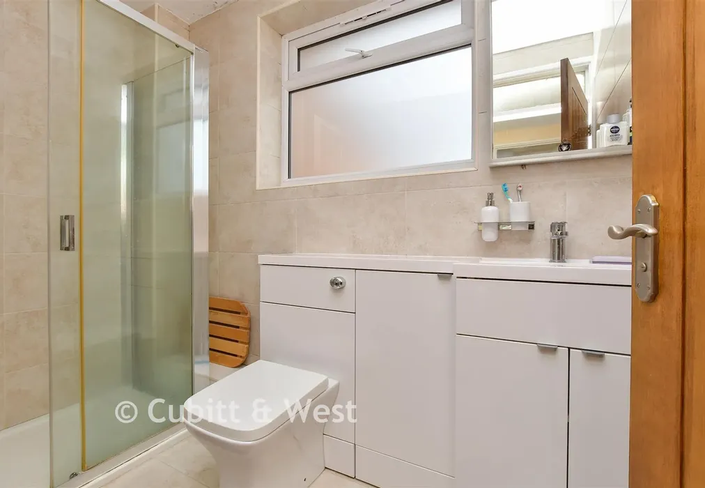 Shower Room - Observatory Walk, Redhill, Surrey - Wards of Kent