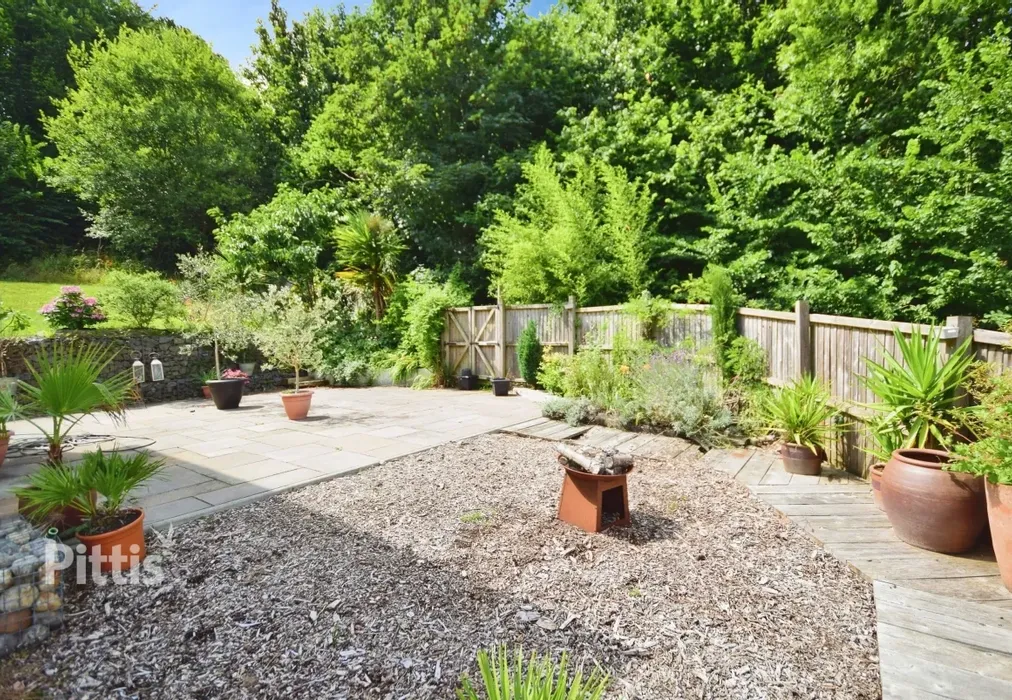  - Marvel Lane Newport PO30 - Wards of Kent