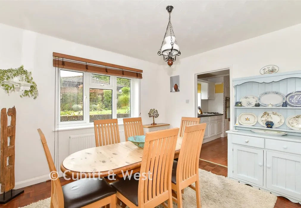Dining Room - High Street, Buxted, Uckfield, East Sussex - Wards of Kent