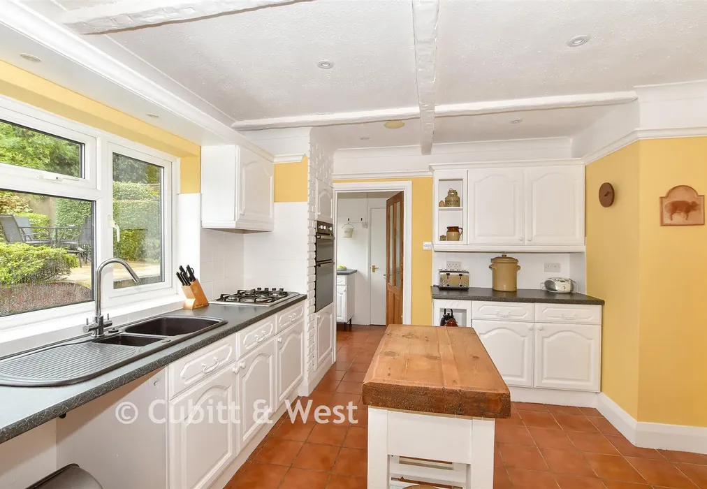 Kitchen - High Street, Buxted, Uckfield, East Sussex - Wards of Kent