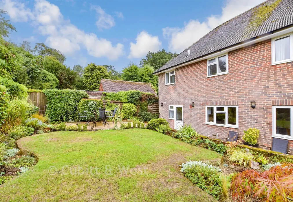 Rear Garden - High Street, Buxted, Uckfield, East Sussex - Wards of Kent