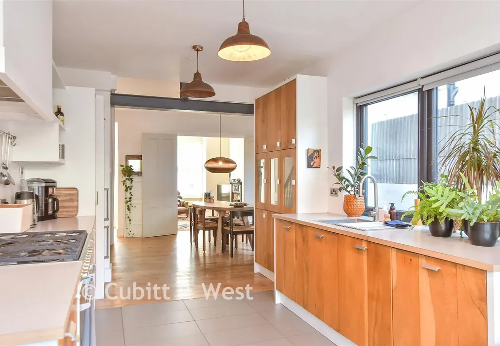 Kitchen - Brading Road, Brighton, East Sussex - Wards of Kent